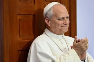 Papa evolui favoravelmente após cirurgia de câncer de pulmão