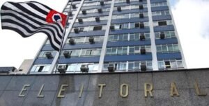 Temporais atrapalham ida às urnas e locais de votação são transferidos no oeste do Estado de São Paulo