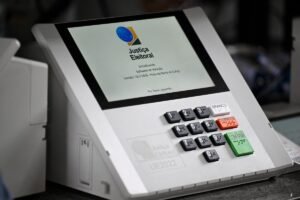 Eleição tem 1,8 milhão de votos em candidatos com registro indeferido e recurso pendente no TSE
