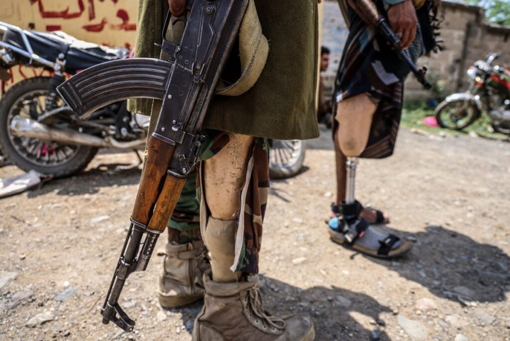 Riade ameaça instalação petroleira dos houthis no Iêmen e pede que civis deixem a área