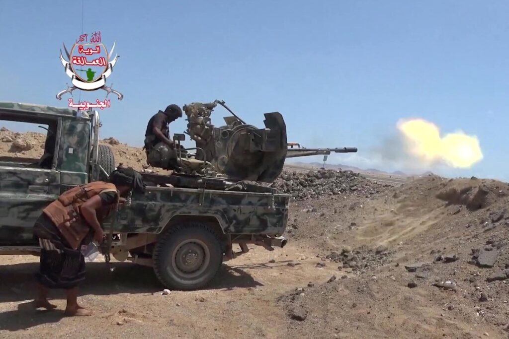 Arábia Saudita afirma ter interceptado míssil lançado por houthis em direção ao sudoeste do país