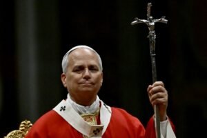 Papa Leão XIV anuncia cirurgia para remover nódulo no pulmão