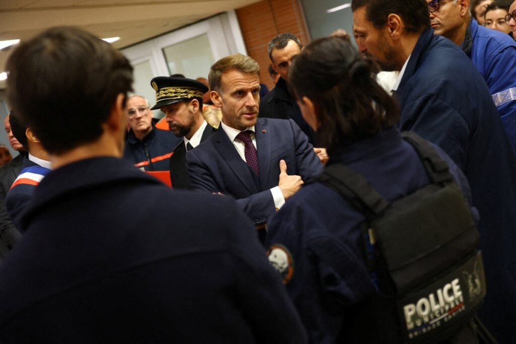 Procuradoria suspende detenção de autor de ‘atentado terrorista racista’ na França por motivos psiquiátricos