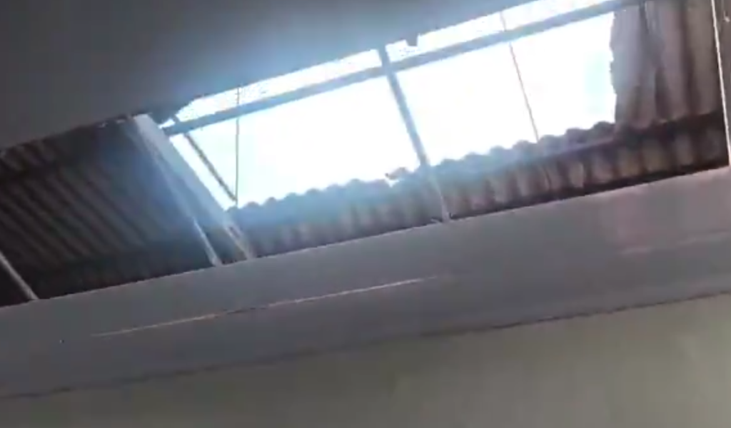 Teto de escola pública desaba no Paranoá e atinge monitora