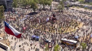 Chile registra 110 detidos após protestos no aniversário da revolta social de 2019