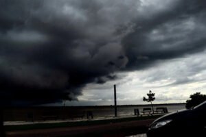 Inmet prevê chuva e tempestades no fim de semana de eleições