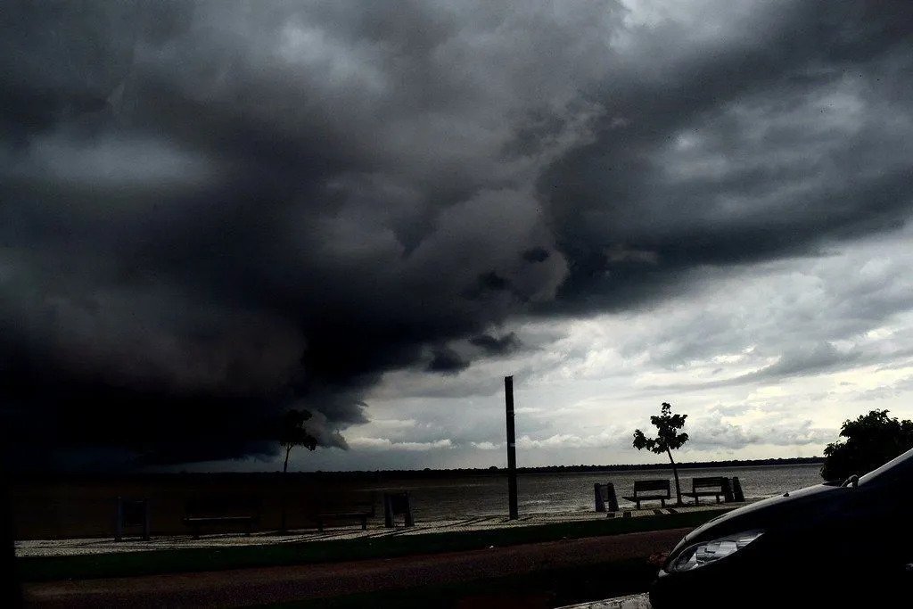 Inmet prevê chuva e tempestades no fim de semana de eleições