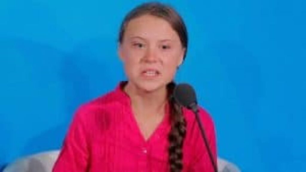 Greta Thunberg se une a protestos estudantis na França