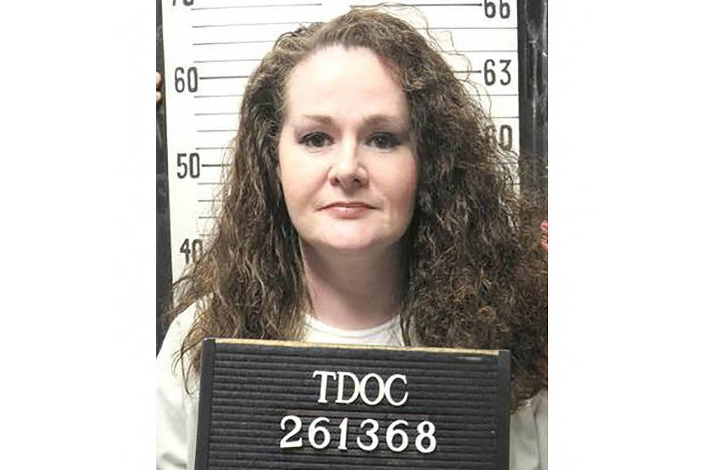 Mulher que sobreviveu a injeções letais nos EUA está consciente e falando, dizem seus advogados
