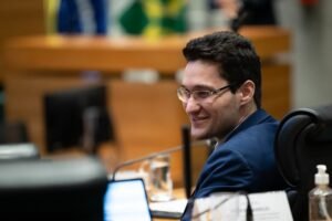 PL se reúne para definir pedidas e cargos na Mesa Diretora da CLDF
