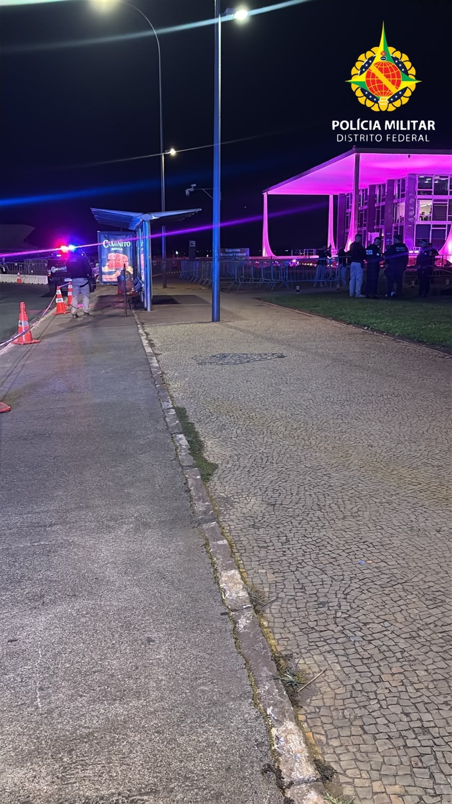 Homem é detido após arremessar mochila perto do STF em Brasília