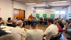 GDF faz reunião de emergência após incêndio atingir cooperativa de reciclagem