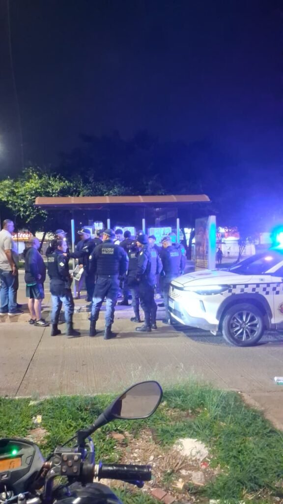 Três pessoas são detidas após espalharem cartazes contra Celina Leão em Ceilândia