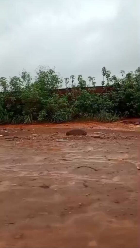 Alagamentos atingem ruas da Colônia Agrícola 26 de Setembro após temporal