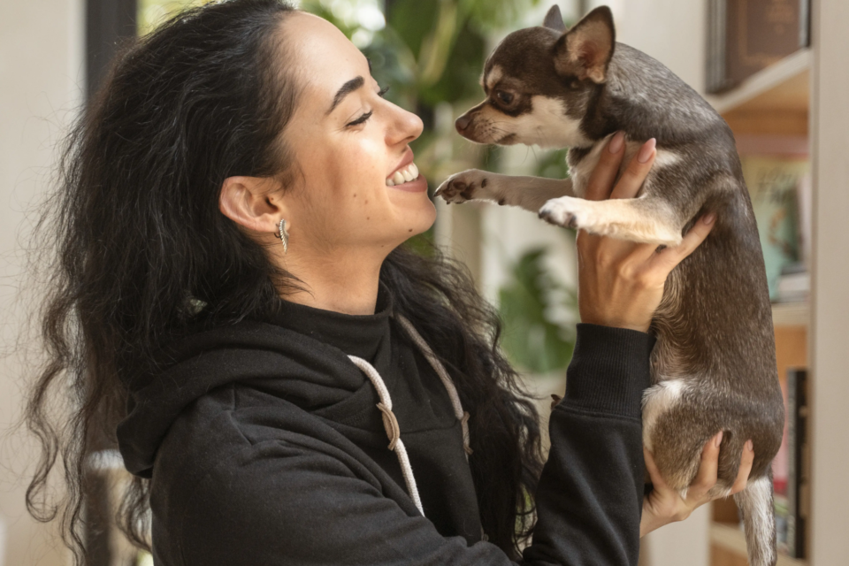 adorable-chihuahua-dog-with-female-owner (2)