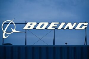 Boeing tem prejuízo maior do que o esperado, de US$ 116 milhões, mas receita supera previsão