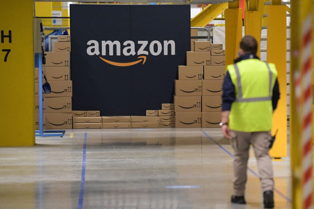 Amazon promete investimento bilionário em comunidades com centros de dados de IA