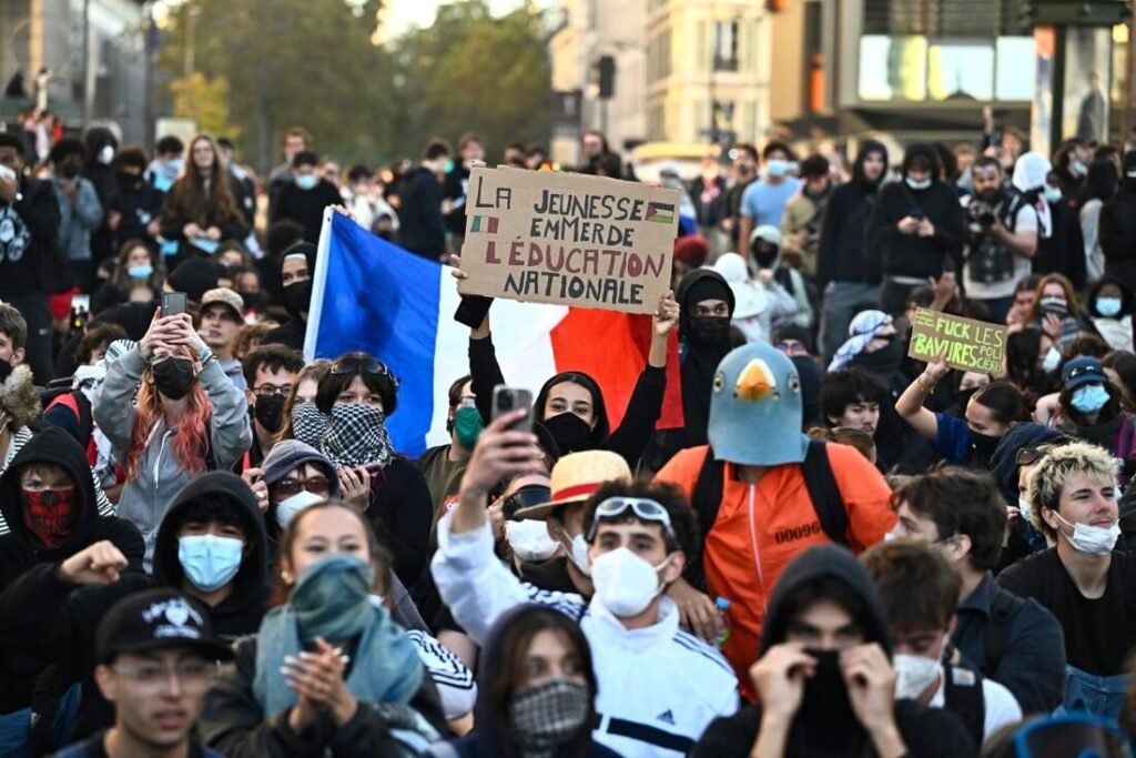 Protestos estudantis, símbolo do mal-estar em uma França endividada