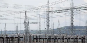 Aneel planeja três leilões de transmissão de energia para 2027