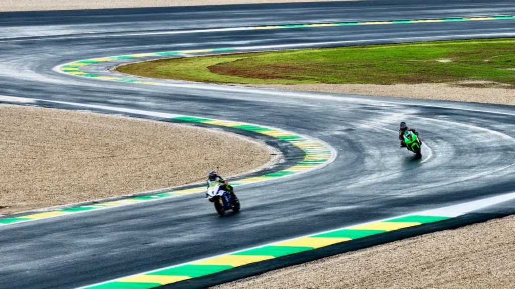 Goiânia sedia competição internacional de motociclismo
