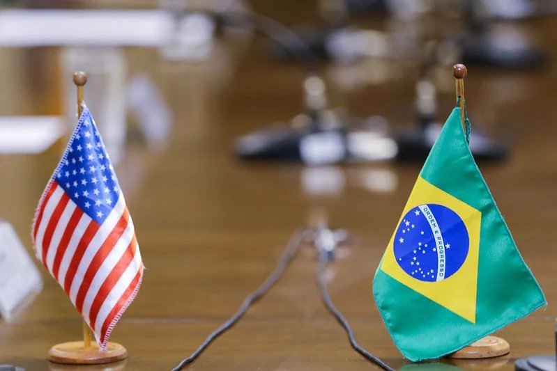 Nos EUA, apenas 13% dos brasileiros são aptos a votar