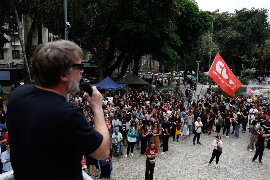MPF investiga intimidação política a estudantes e professores
