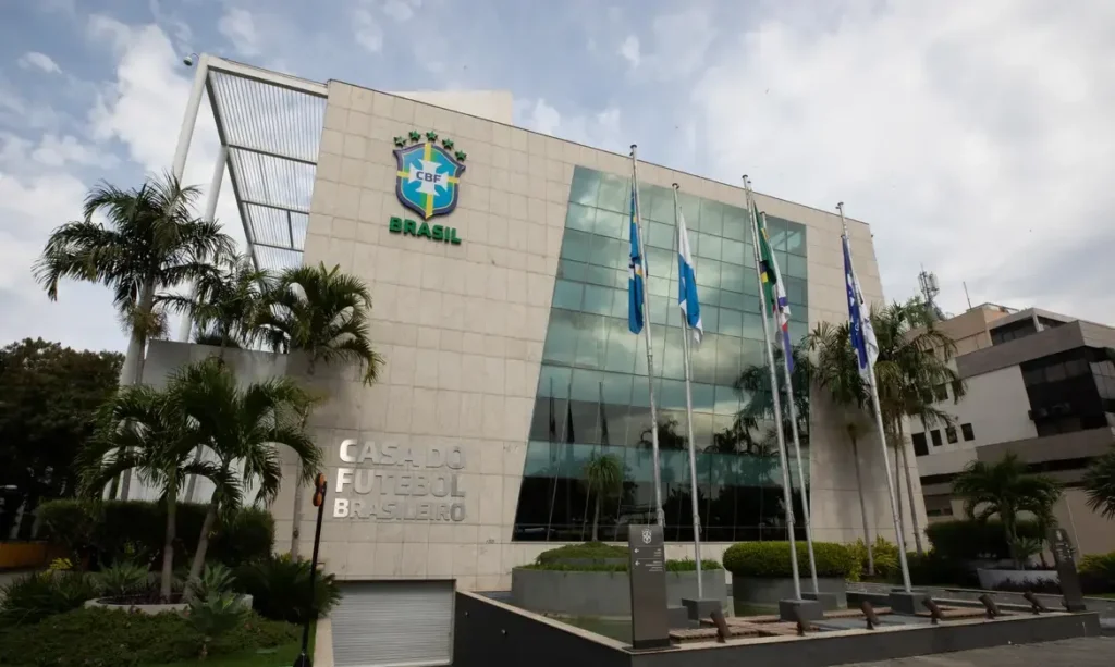 CBF solicita investigação após ameaças de dirigente de torcida organizada à arbitragem