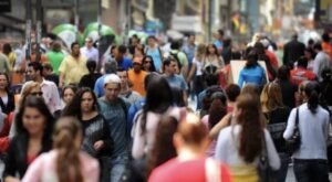Fim da escala 6×1 traz esperança de mais tempo para família e saúde