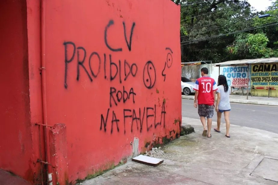 CV amplia ações de controle sobre moradia, comércio e serviços com ameaça e extorsão pelo país