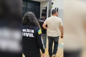 Polícia prende homem em flagrante por morder e ameaçar ex-companheira