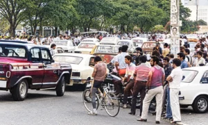 Rachas na Praça Tamandaré fizeram Goiânia mudar pistas