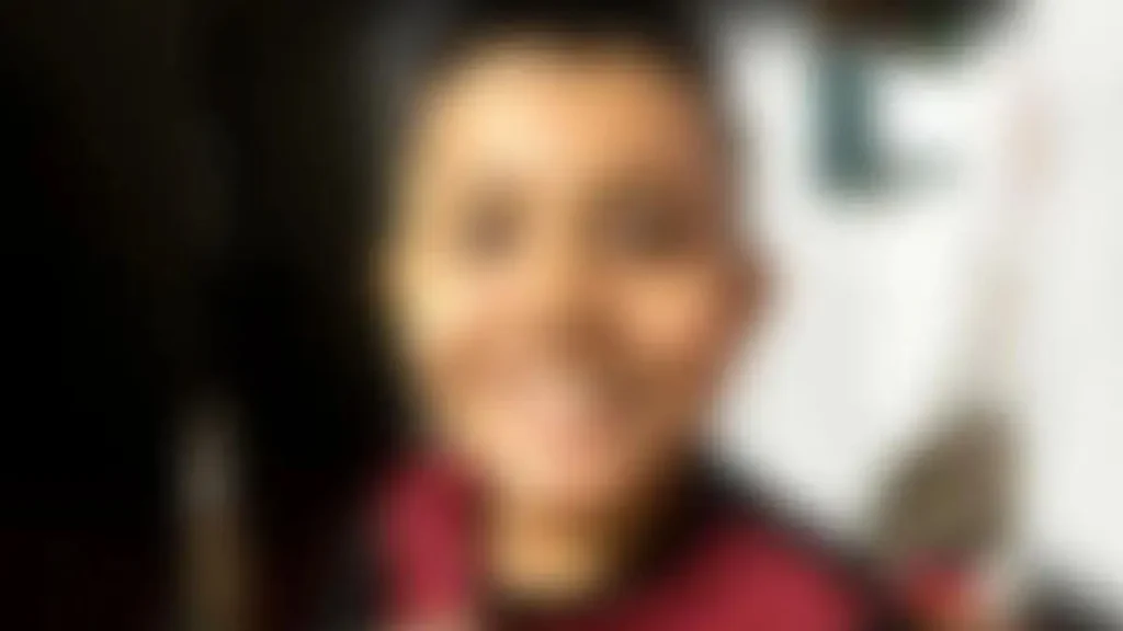 Menino baleado na cabeça deixa hospital e vai para o Crer