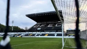Operário-PR e Goiás estão escalados para o duelo; veja os times