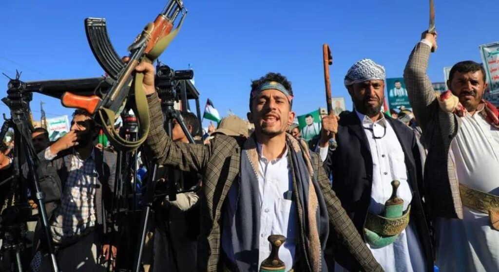 Arábia Saudita diz que ataques reivindicados por houthis contra aeroportos mataram 3 pessoas
