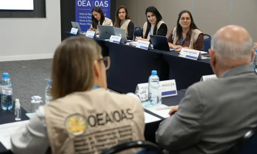 OEA elogia eleição no Brasil e aponta risco de desinformação
