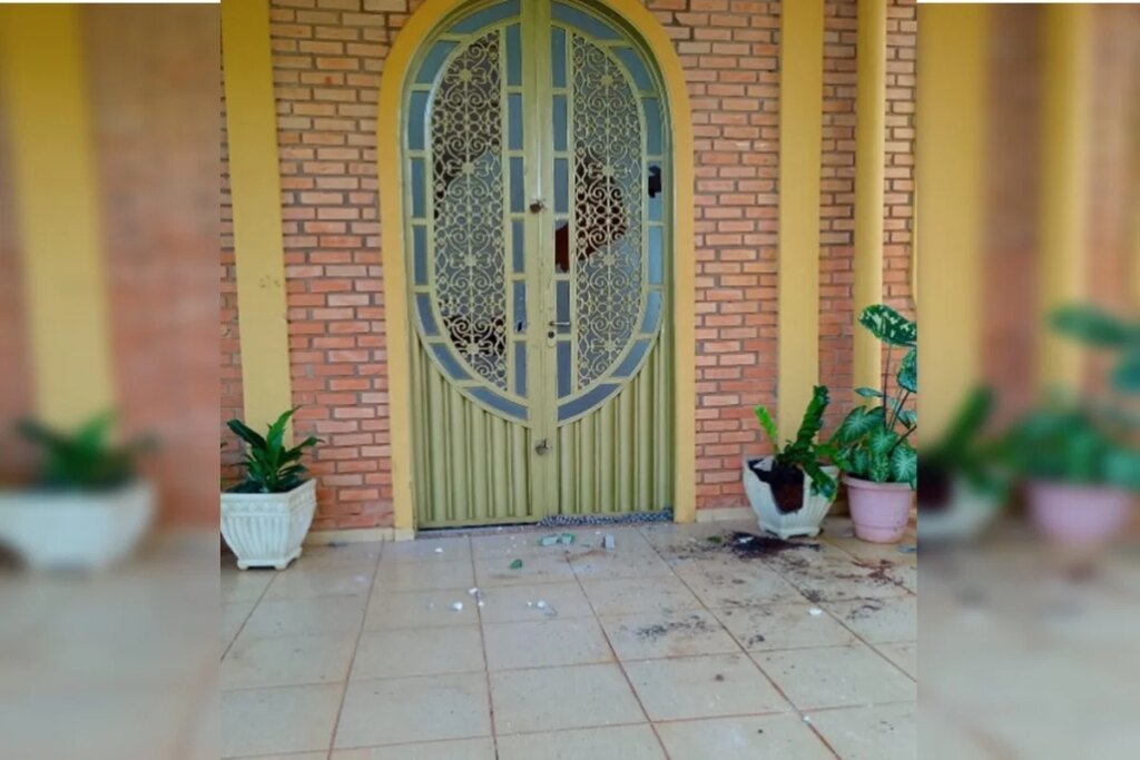 Igrejas são depredadas em GO e paróquia fala que houve "ataque orquestrado"