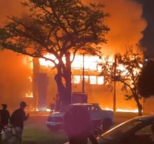 AGU cria força-tarefa para dar suporte jurídico à UFPE após incêndio