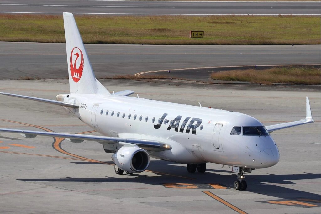 JAL encomenda 26 jatos Embraer E190-E2 para renovar frota regional da J-AIR a partir de 2029
