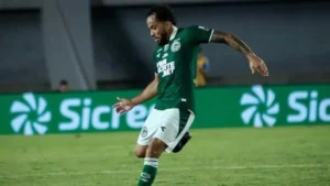 Goiás faz dois golaços e vence Operário-PR no primeiro tempo