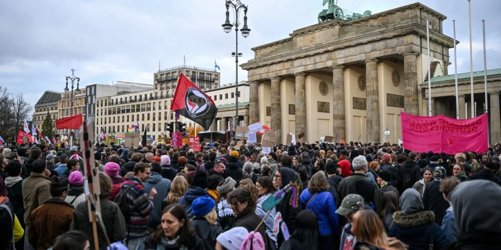 Manifestações lideradas por jovens ocorrem em diversas cidades da Alemanha