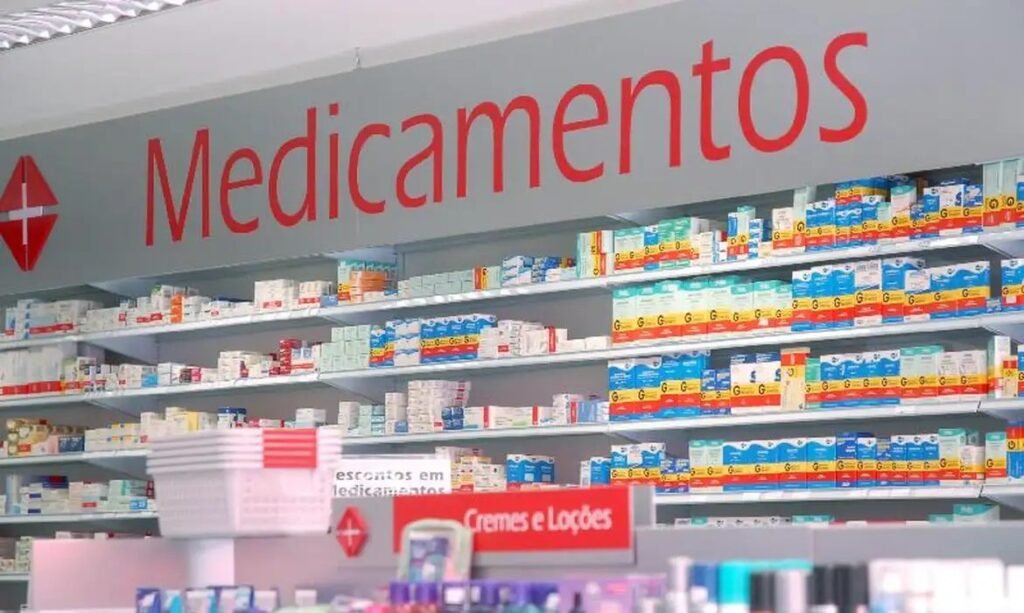 Preços de medicamentos hospitalares sobem 0,08% em setembro após 2 quedas, aponta Fipe