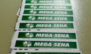 Mega-Sena acumula e prêmio chega a R$ 100 milhões