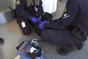 Passageiro é preso com 1,3 kg de cocaína no aeroporto de Brasília
