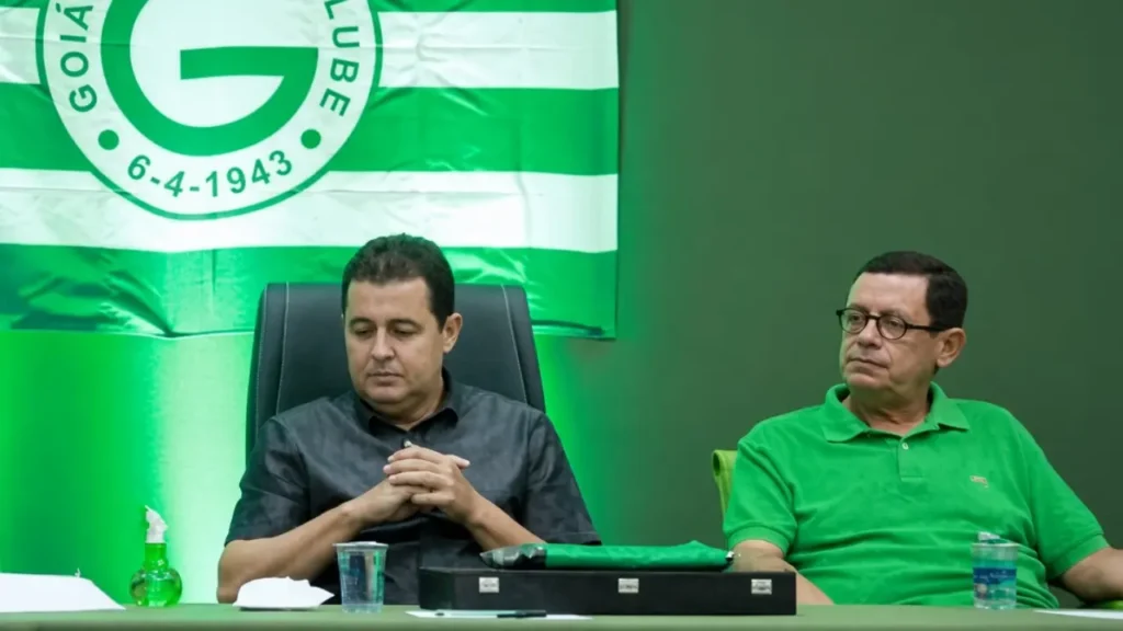 Conselho do Goiás aprova empréstimo de R$ 11 milhões