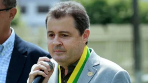 Paulo Rogério diz não ter culpa no fracasso do Goiás na Série B
