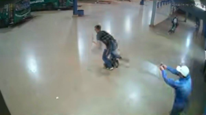 Motorista de ônibus é baleado por passageiro após discussão em Planaltina de Goiás