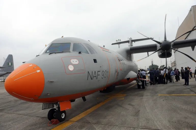 Queda de aeronave militar mata 32 pessoas na Nigéria