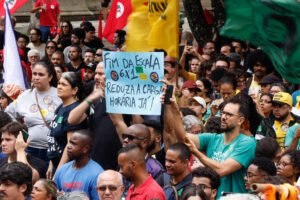 Trabalhadores celebram fim da escala 6×1, e pesquisas mostram ganho de produtividade