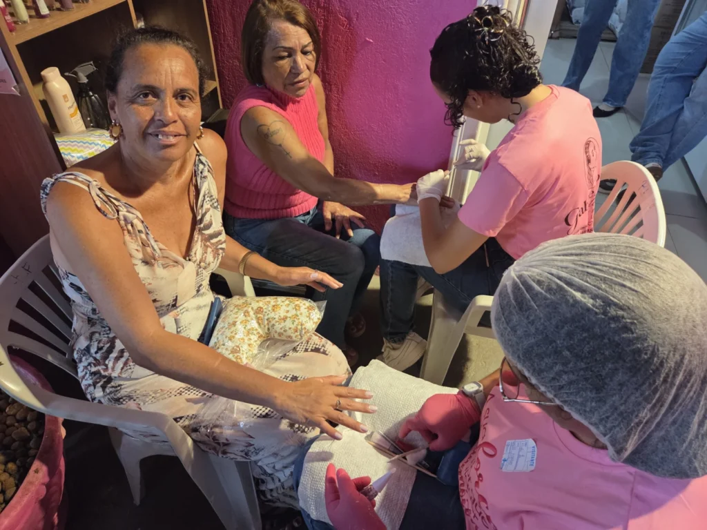 Rede Feminina promove ações de autocuidado para pacientes do Hospital de Base
