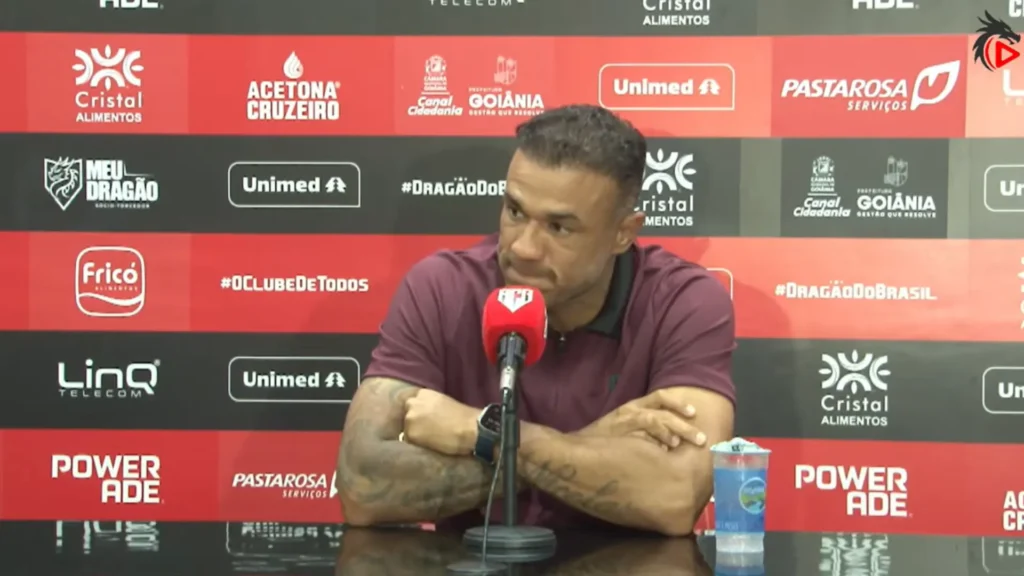 Roger Silva lamenta falta de pontaria e prevê decisão em Fortaleza